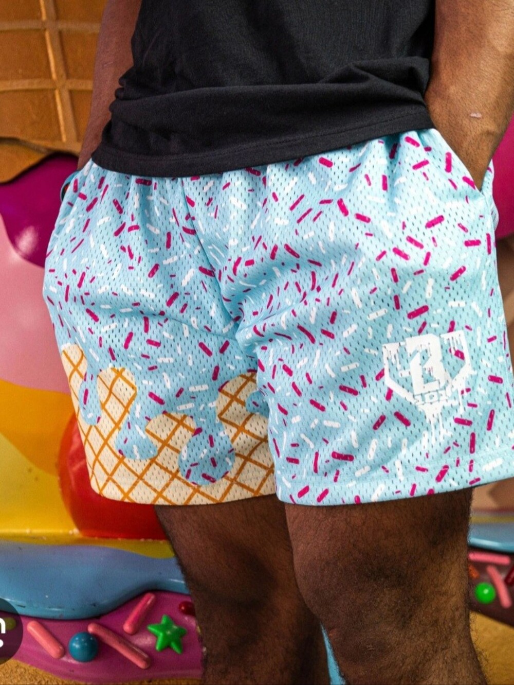 mesh shorts with ice cream design and colored sparks of the brand Baseball Lifes